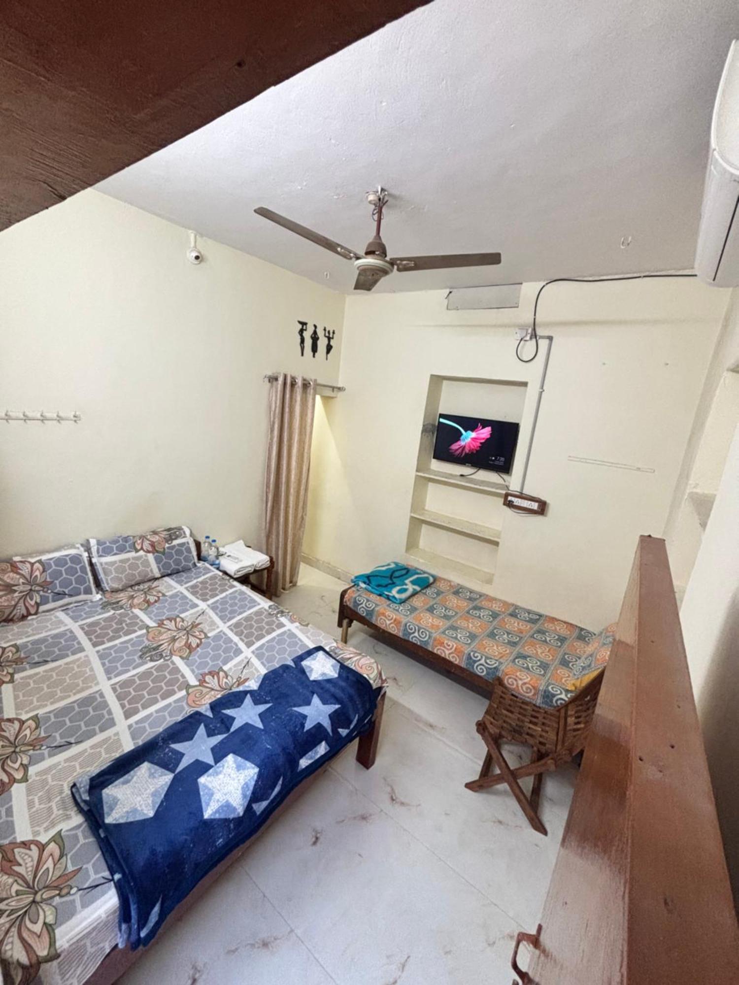 Mahesh Guest House هامبي المظهر الخارجي الصورة